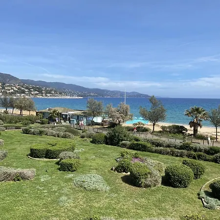 Au Lavandou Avec Terrasse Vue Et Parking - Fr-1-816-17 Apartment Le Lavandou