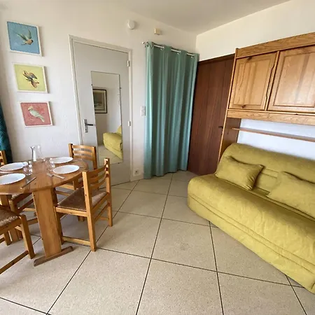 Au Lavandou Avec Terrasse Vue Et Parking - Fr-1-816-17 Apartment Le Lavandou